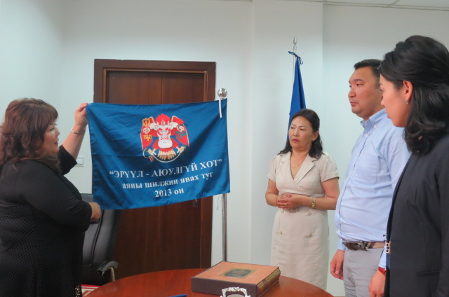 Баянзүрх дүүрэгт “Эрүүл аюулгүй хот” аян эхэллээ