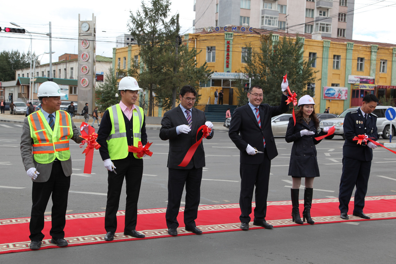 Бөхийн өргөөний уулзварын нээлт боллоо