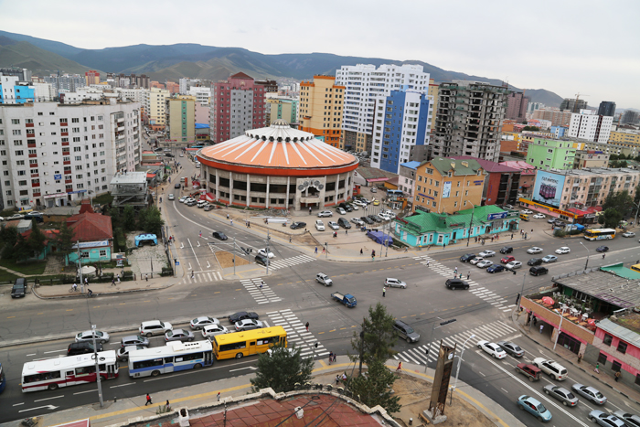 Бөхийн өргөөний уулзвараар бүх чиглэлд зорчиж болно