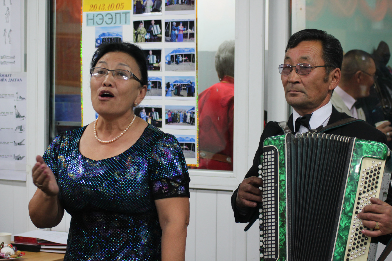 Ахмадын шилдэг зөвлөл үзүүлэх сургалт хийлээ