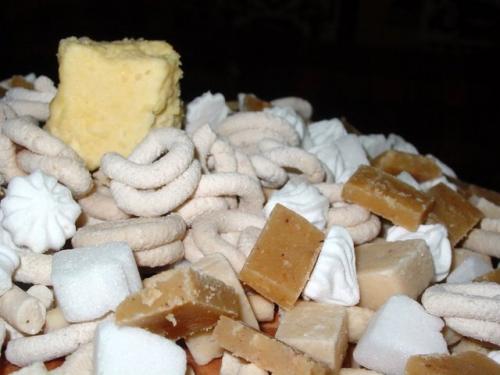 Цагаан идээний үзэсгэлэн худалдаа болж байна