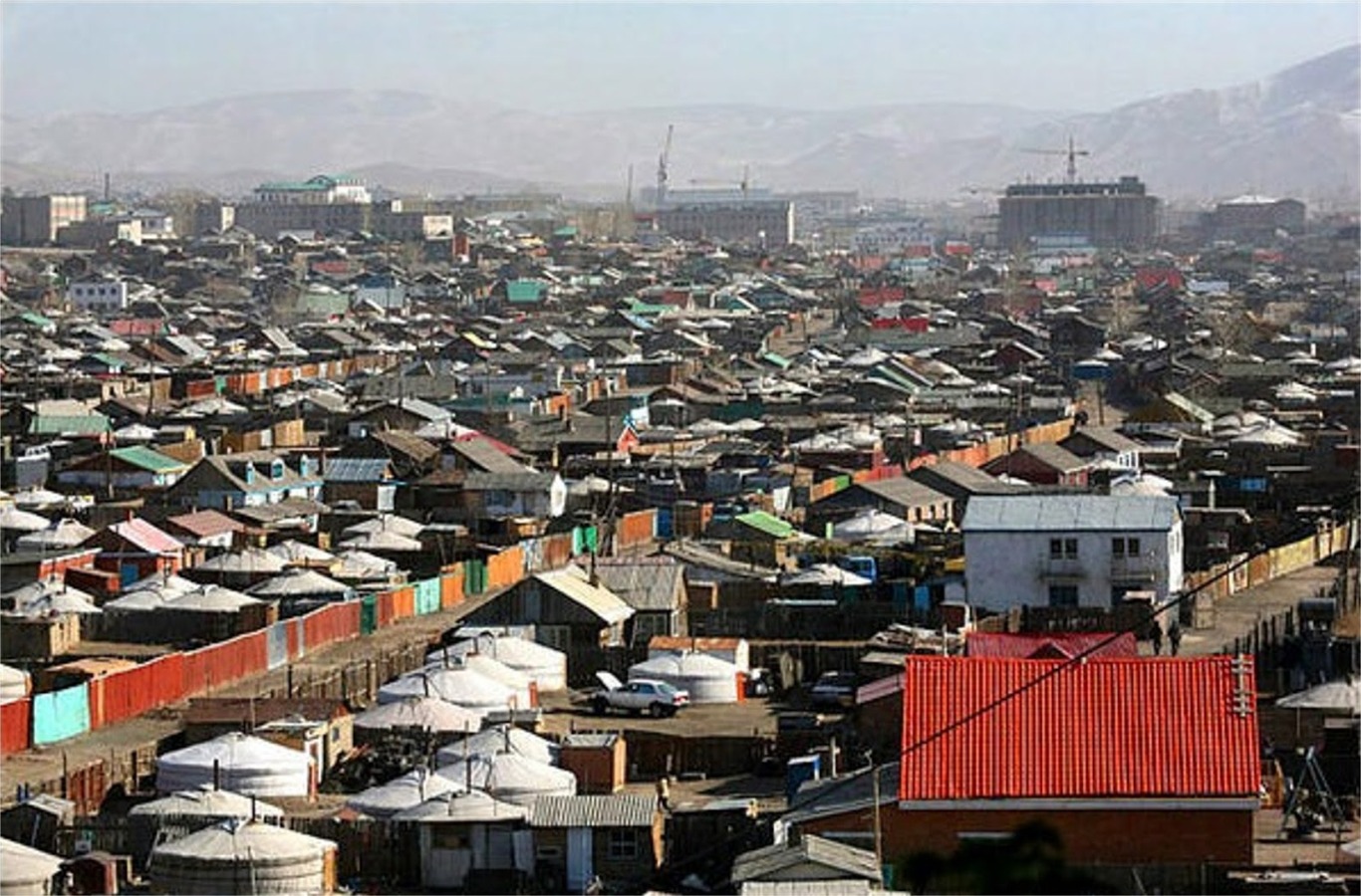 ГЭР ХОРООЛЛЫН ДАХИН ТӨЛӨВЛӨЛТИЙН 2-Р ЭЭЛЖИЙН 5 ХЭСЭГТ ТӨСӨЛ ХЭРЭГЖҮҮЛЭХ АЖ АХУЙН НЭГЖИЙГ ИРГЭД СОНГОЛОО