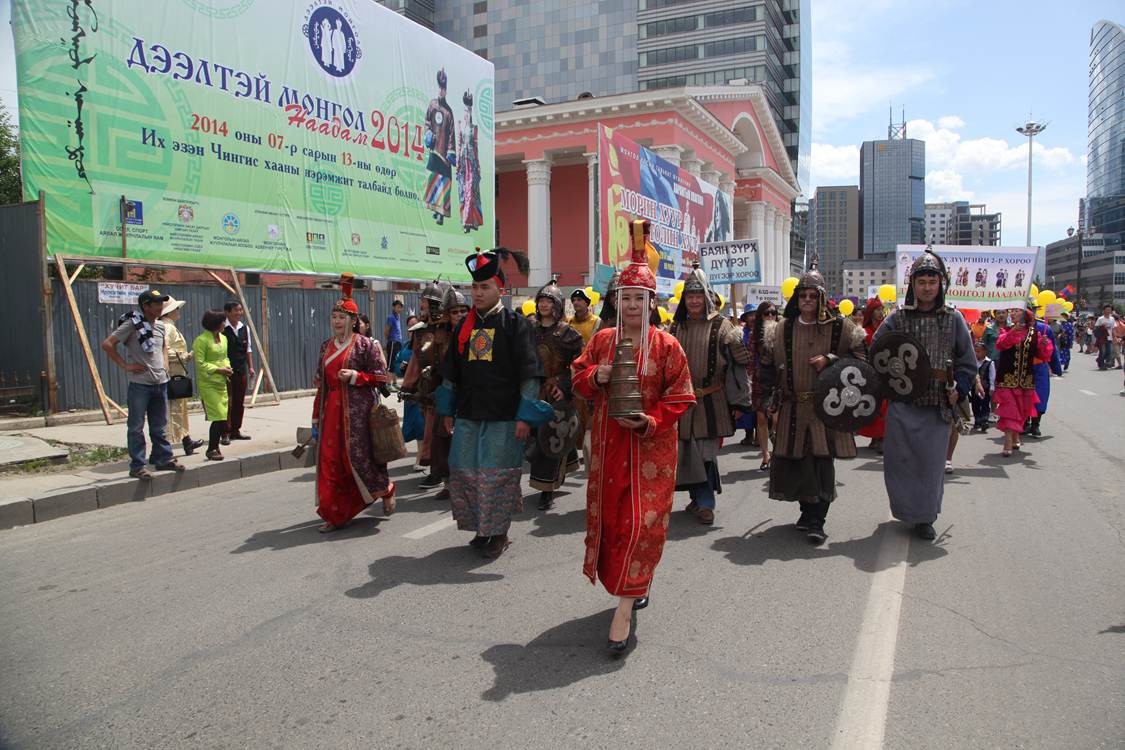 “Дээлтэй Монгол” наадамд Баянзүрхчүүд амжилттай оролцлоо