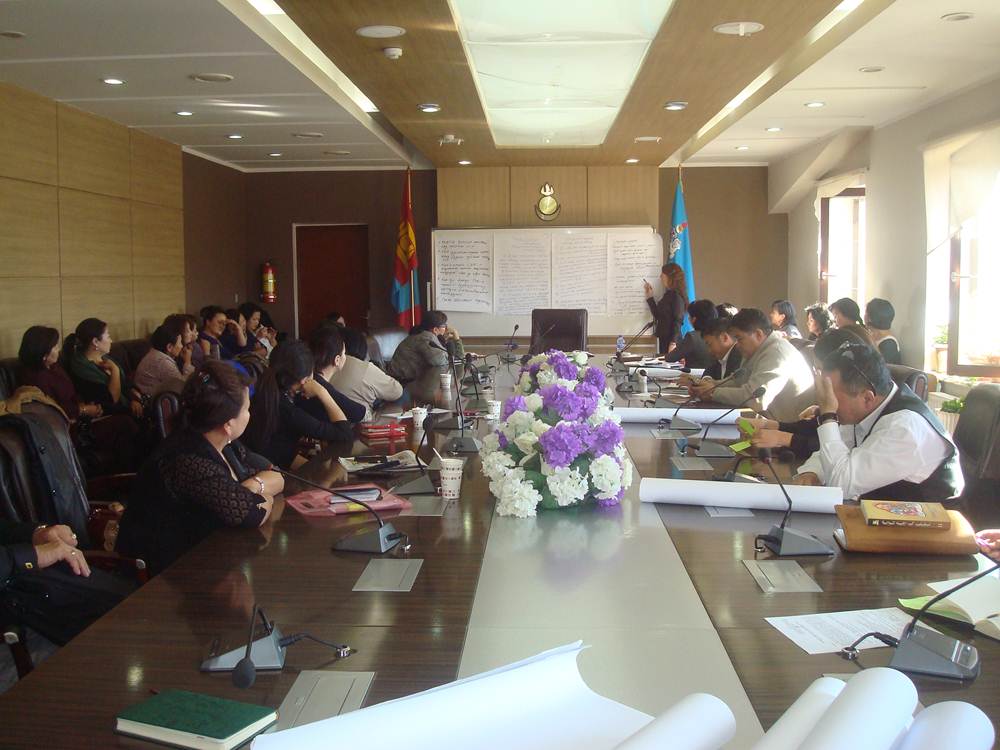 Уулзалт хэлэлцүүлэг боллоо