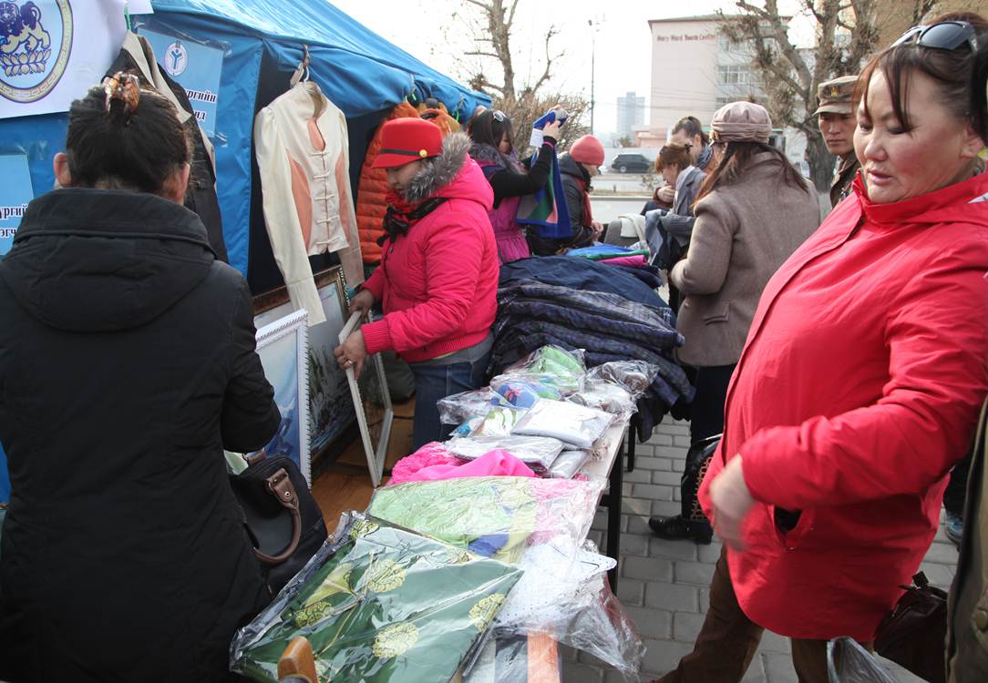 Их хотын хямдрал үзэсгэлэн худалдааг зохион байгууллаа