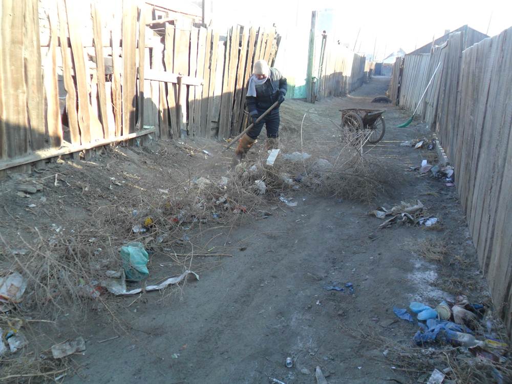 Нийгэмд тустай ажлын байраар хангажээ