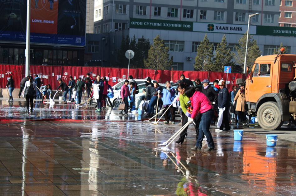 Оюутнууд нийслэлийн тохижилтын ажилд оролцоно