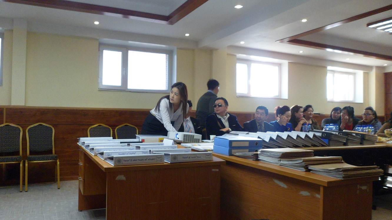 Үзүүлэх сургалт зохион байгууллаа