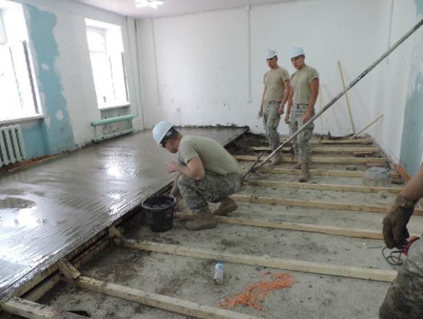 Энхийг сахиулагчид 55 дугаар сургуульд засвар хийж байна