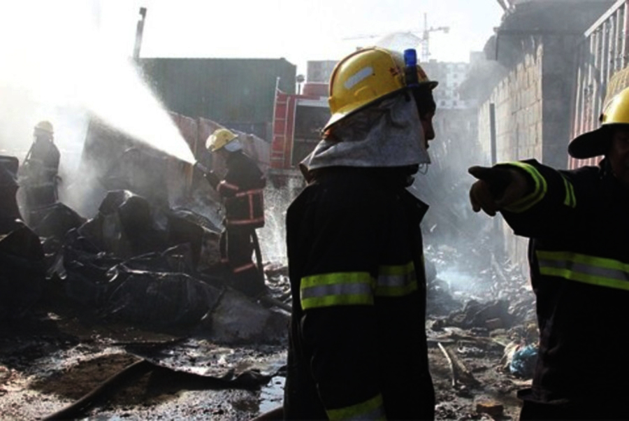 Гал түймэрт угаартсан байсан 4 хүүхэд 2 том хүнийг эсэн мэнд аварчээ