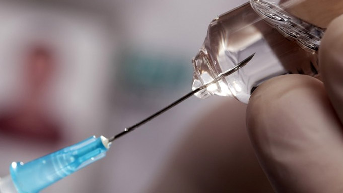 Хан-Уул дүүргийн мал эмнэлэгүүд гоц халдварт цэцэг өвчнөөс урьдчилан сэргийлэх вакцинжуулалт хийж байна