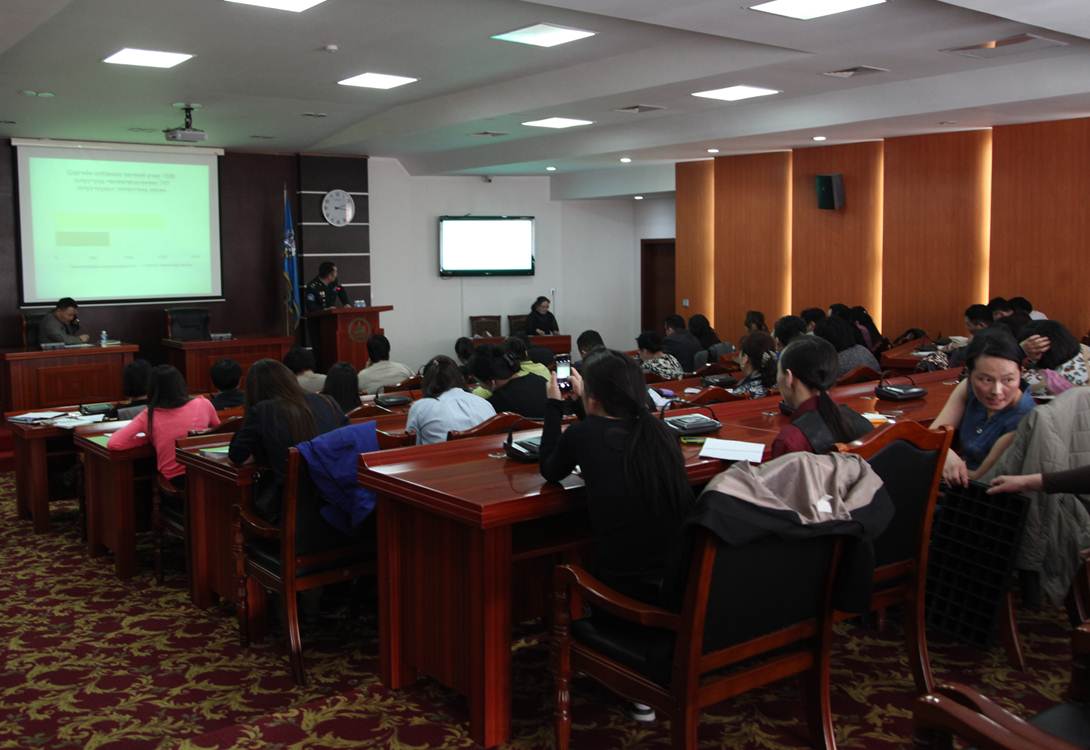 “Эмчлэн эрүүлжүүлье” сэдэвт хэлэлцүүлэг боллоо