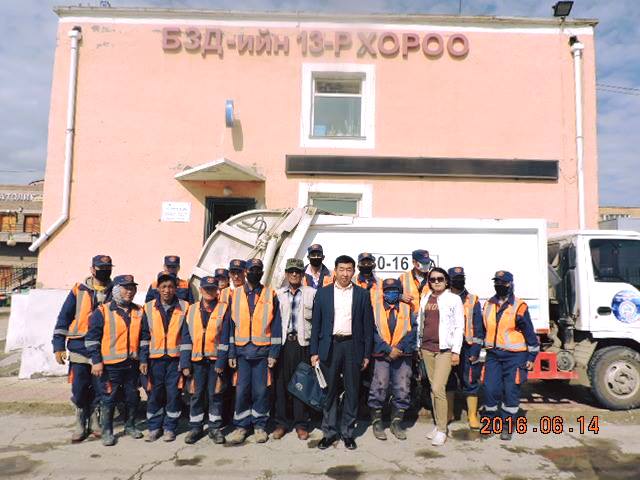 Хороодын 10 тонн хогийг цэвэрлэжээ