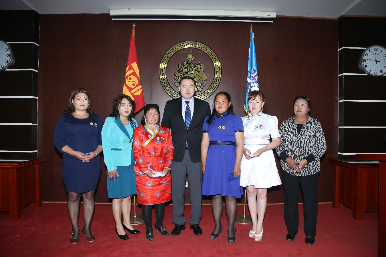 Баянзүрх дүүргийн 641 ээж “ Алдарт эх”-ийн одонгоор шагнууллаа