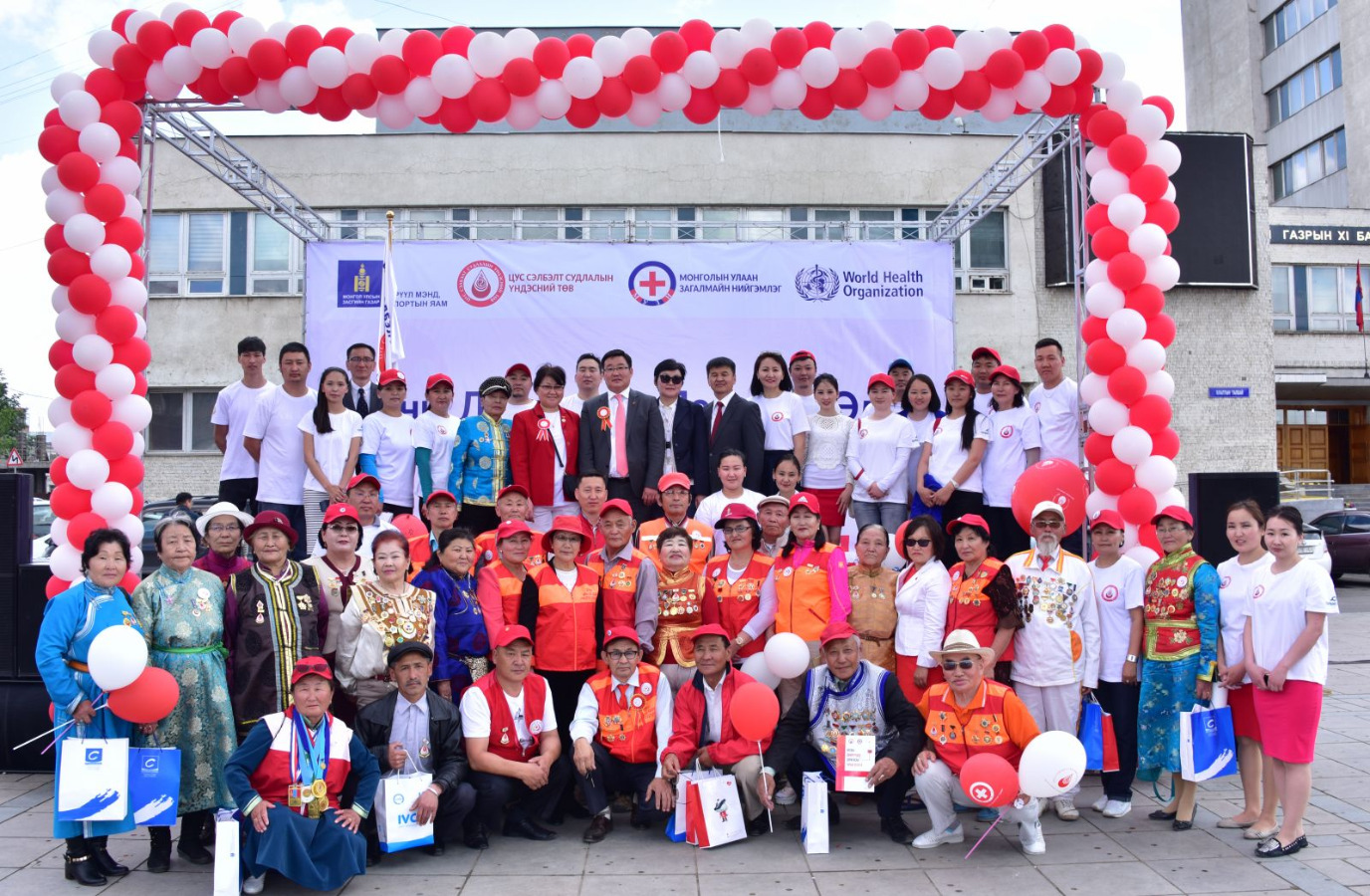 Баянзүрх дүүргийн Засаг даргын тамгын газар “идэвхитэй донор” байгууллагаар шалгарлаа