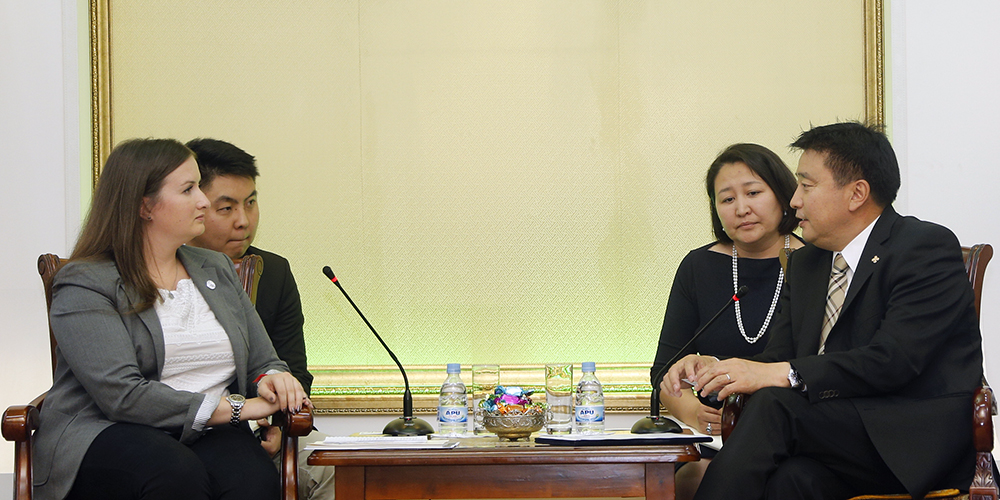 Нийслэл Бүгд Найрамдахчуудын олон улсын хүрээлэнтэй хамтын ажиллагаагаа үргэлжлүүлнэ