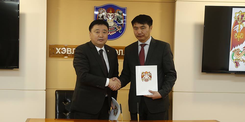 Баянгол, Багахангай дүүргийн Засаг дарга нарыг батламжиллаа