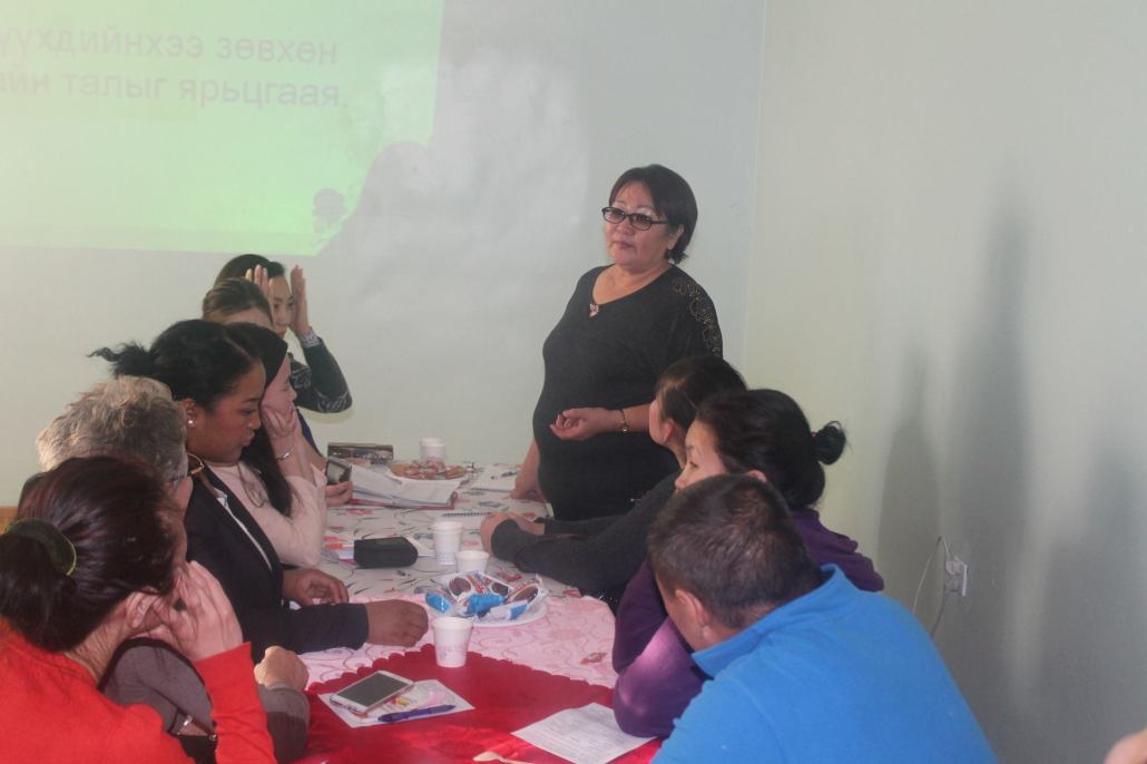 Хөгжлийн бэрхшээлтэй хүүхдүүд сургалтанд хамрагджээ