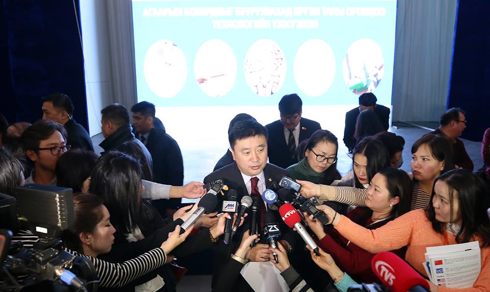 Иргэдийн шилжилт хөдөлгөөнийг түр зогсоох захирамж гаргалаа