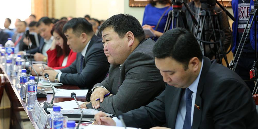 НИТХ-ын 8 дугаар хуралдаан эхэллээ