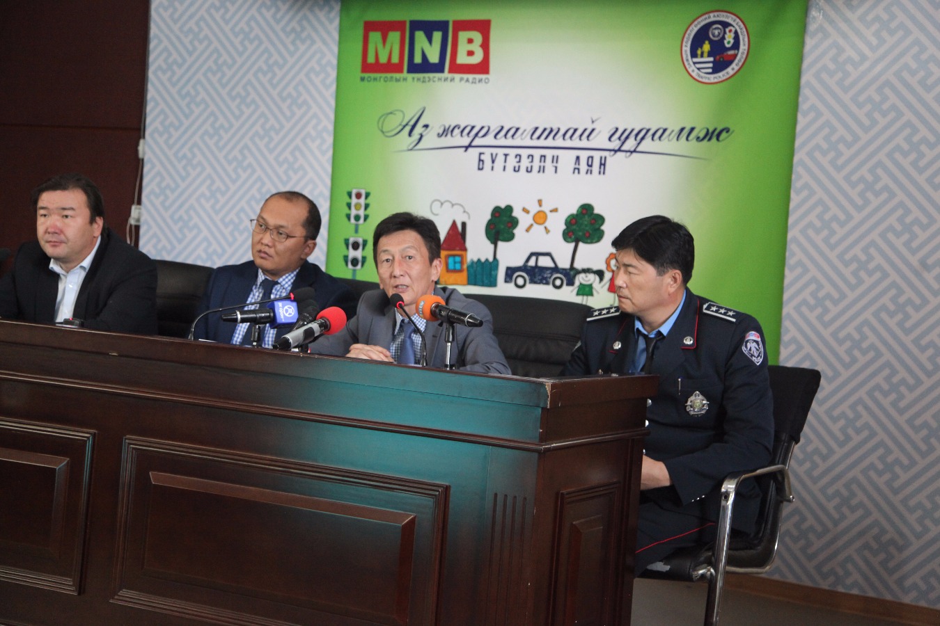 Хүүхдэд ээлтэй нийгмийн төлөө Баянзүрхчүүд нэгдэнэ