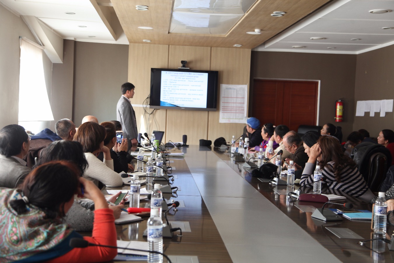 СӨХ-ынхон номын дуу сонсов