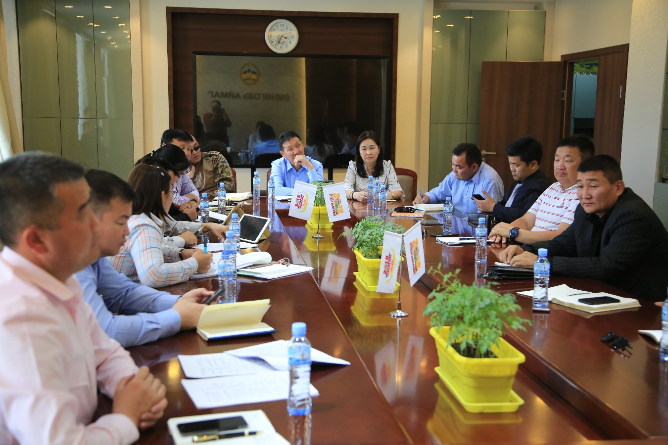 БАЯР НААДАМ ЗОХИОН БАЙГУУЛАХ КОМИСС ХУРАЛДЛАА