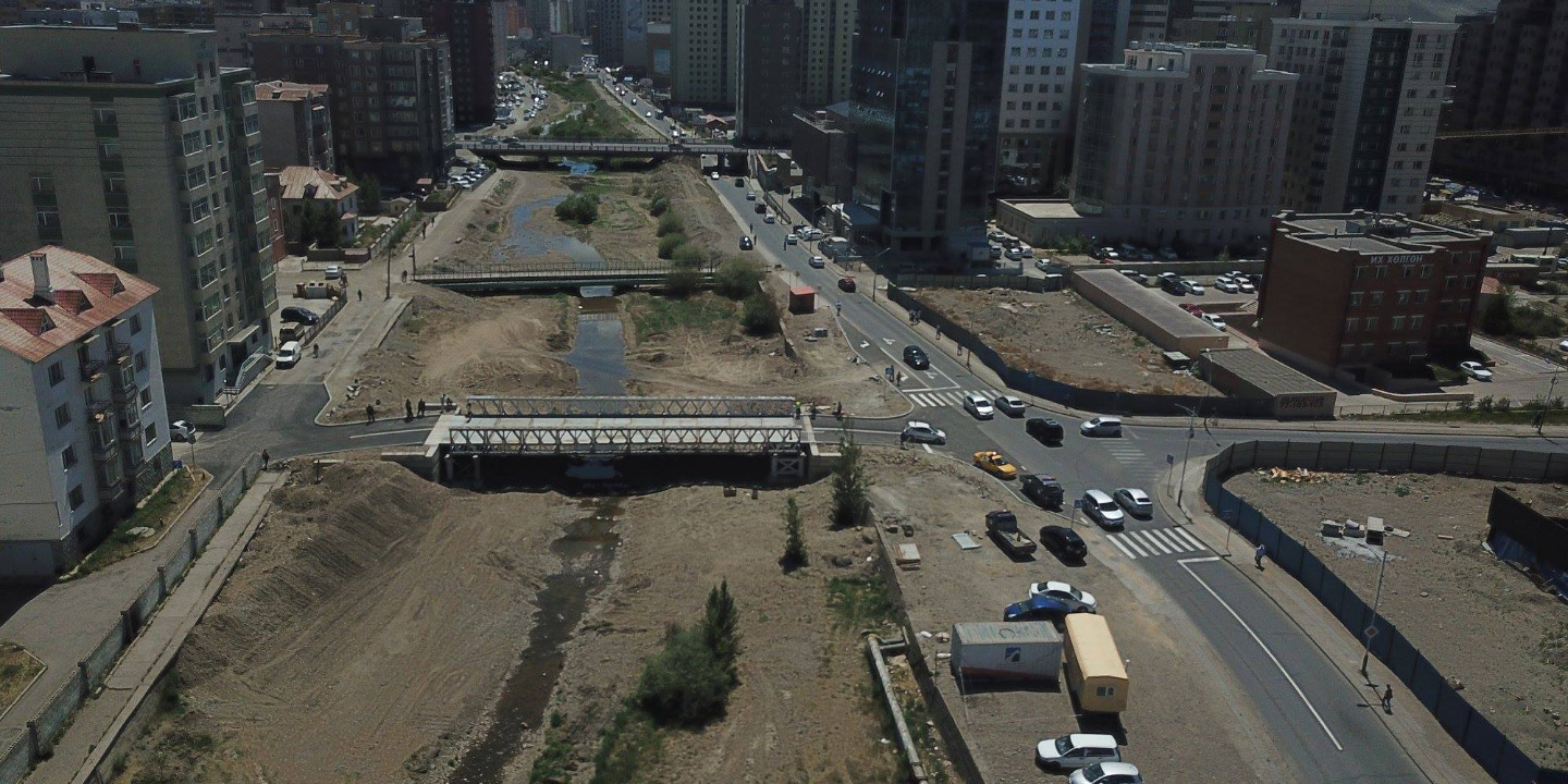 Баянзүрх дүүрэгт 8 авто замын ажил хийгдлээ