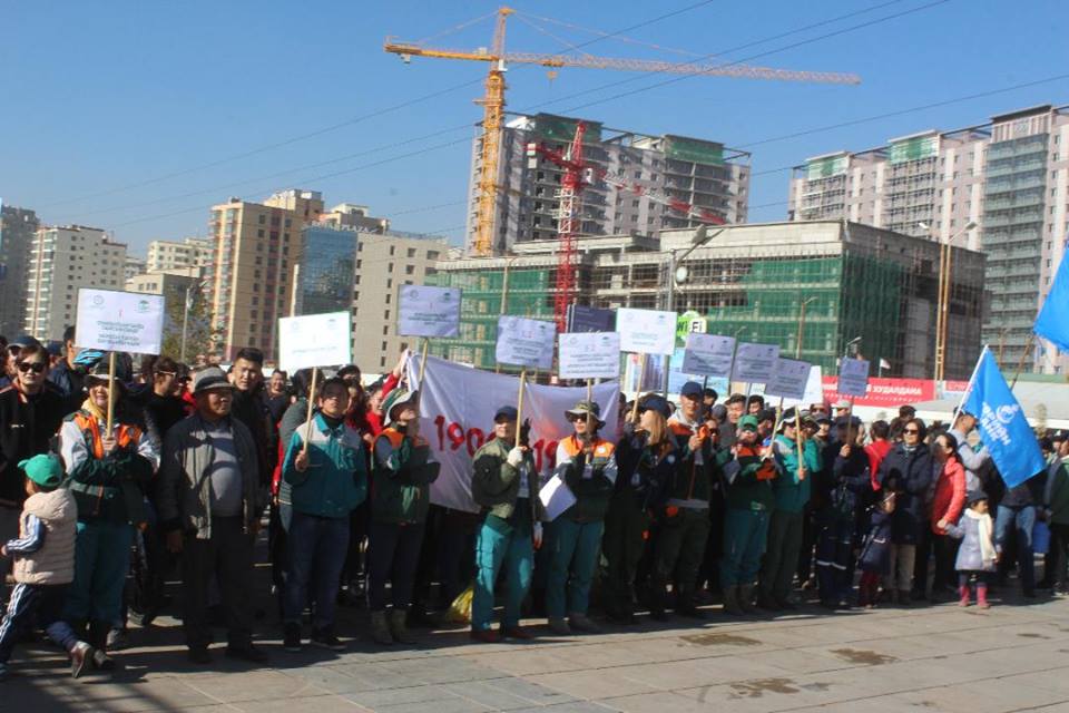 “Бүх нийтээр мод тарих үндэсний өдөр” энэ амралтын өдрүүдэд боллоo