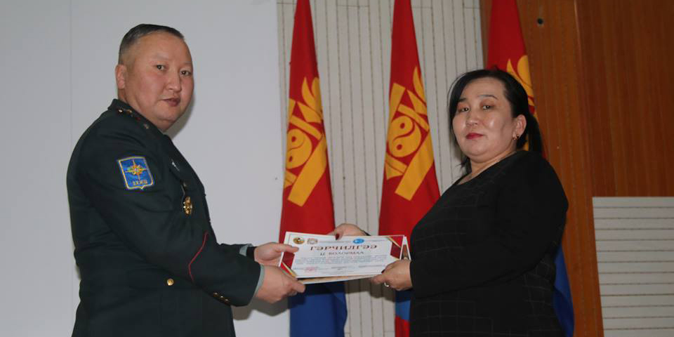 Сургалтаа амжилттай дүүргэсэн номын санчид батламжаа гардан авлаа