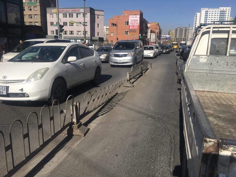 Замын тэмдэг, тэмдэглэгээ эвдсэн бол нөхөн төлүүлнэ