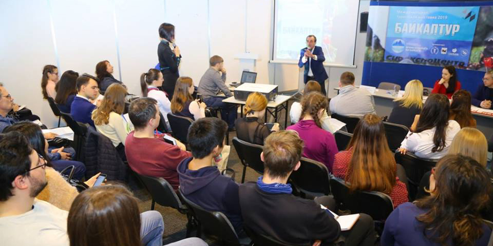 ОХУ-д Монгол улсаа сурталчиллаа