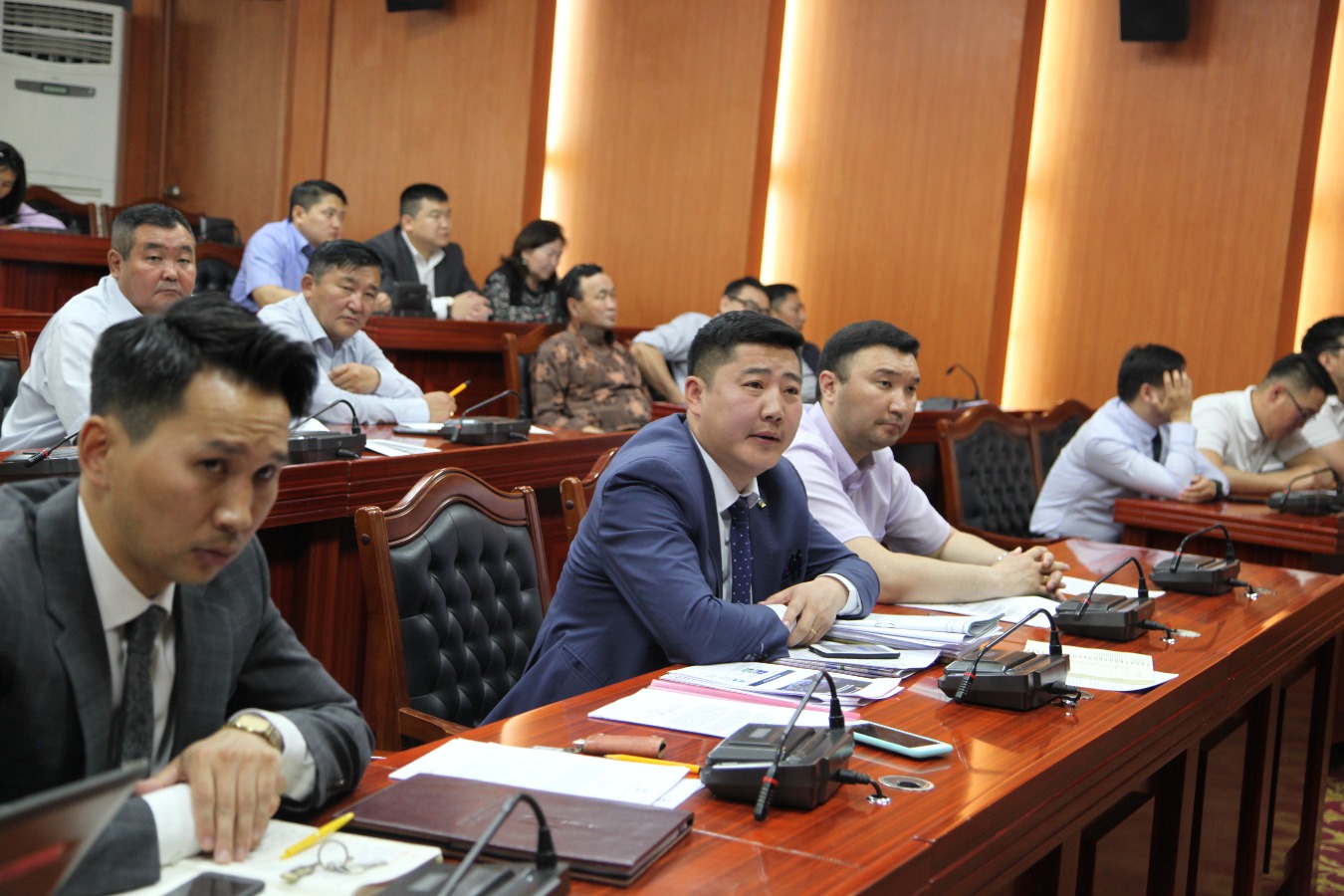 Ажлын хэсэг хуралдлаа