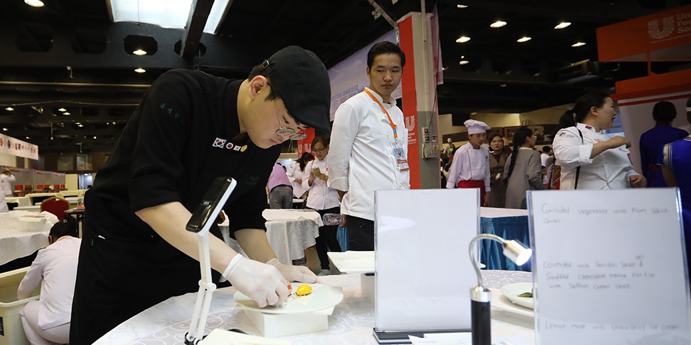 Олон улсын тогооч нар ур чадвараараа өрсөлдөж байна