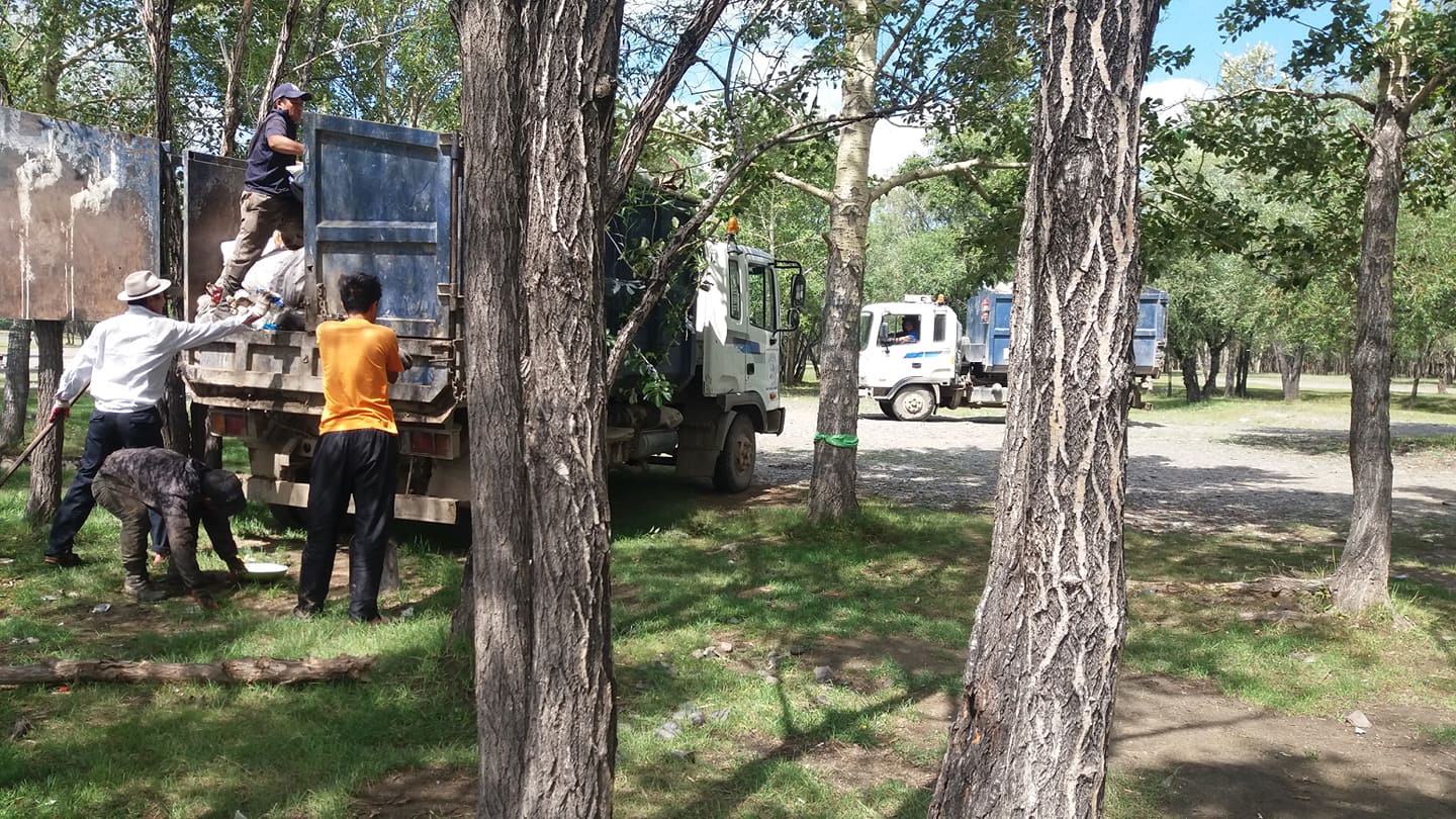 Үүсмэл хогийн цэгүүдийг устгаж байна