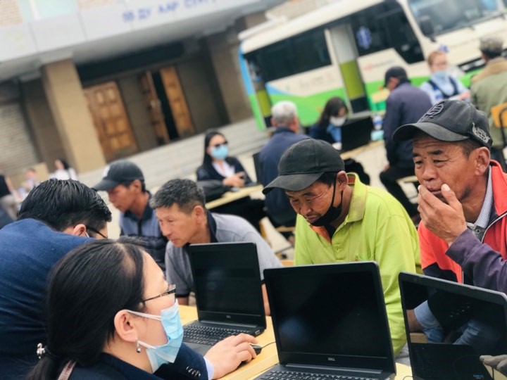 139 иргэнийг бүртгэлжүүлж, 40 иргэнийг бичиг баримттай болгожээ