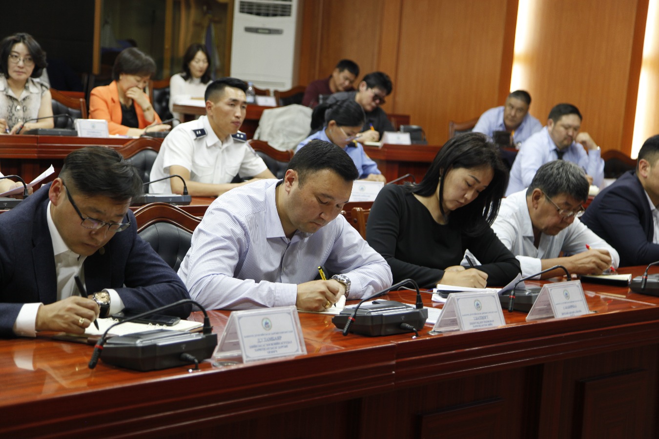 Сургууль, цэцэрлэг орчмын замын тэмдэг тэмдэглэгээний ажлыг эрчимжүүлэхийг үүрэг болгов