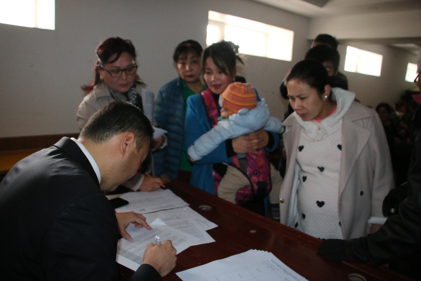 Засаг даргын орлогч Т.Батцогт 27 дугаар хороонд ажиллав